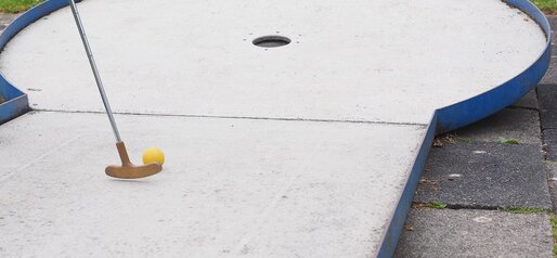 Buca da minigolf | © APT Fiemme e Cembra