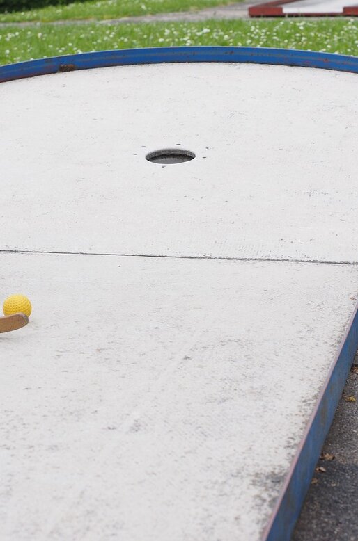 Buca da minigolf | © APT Fiemme e Cembra